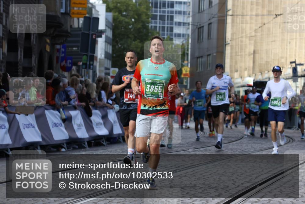 13.09.2026 - 21. swb-Marathon Bremen Strokosch-Dieckow http://msf.ph/oto/10302533 13.09.2026 13:22:25 Ziel 141, 148, 1209, 1601, 1645, 2051, 3021, 3652, 5193, 6621, 7625, 7917, 8438, 8452, 8924, 9599, 9839, 388, 1933, 2402, 2481, 2771, 3855, 4483, 4697, 6891, 7586, 8547, 8694, 9090 meine-sportfotos.de