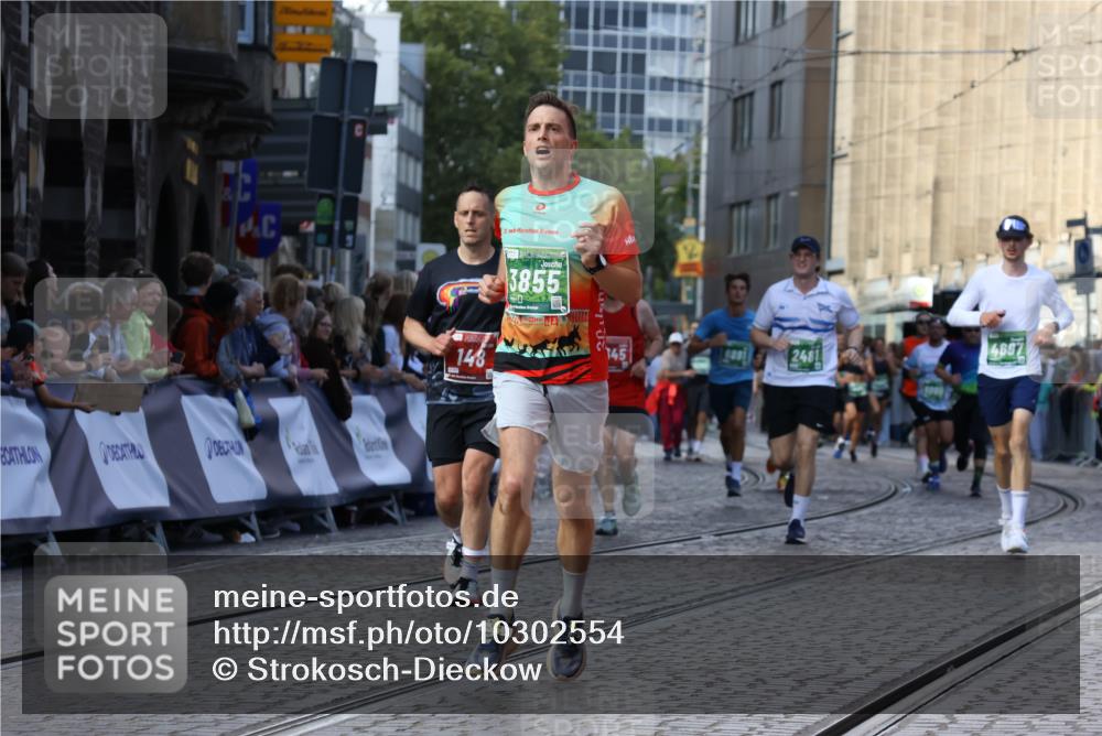 13.09.2026 - 21. swb-Marathon Bremen Strokosch-Dieckow http://msf.ph/oto/10302554 13.09.2026 13:22:25 Ziel 141, 148, 1209, 1601, 1645, 2051, 3021, 3652, 5193, 6621, 7625, 7917, 8438, 8452, 8924, 9599, 9839, 388, 1933, 2402, 2481, 2771, 3855, 4483, 4697, 6891, 7586, 8547, 8694, 9090 meine-sportfotos.de