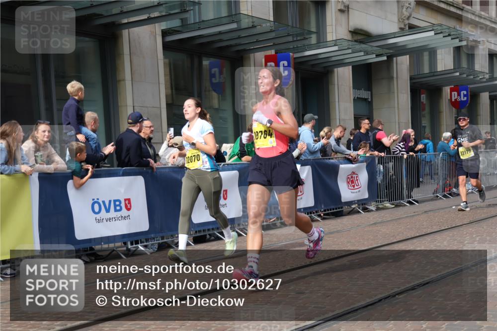 13.09.2026 - 21. swb-Marathon Bremen Strokosch-Dieckow http://msf.ph/oto/10302627 13.09.2026 10:50:42 Ziel 10200, 10471, 10515, 10537, 10808, 11076, 11087, 11170, 11339, 11537, 11625, 11626, 11801, 11961, 12004, 12070, 12179, 12303, 12351, 12407, 12560, 10233, 10267, 10525, 10764, 10840, 10923, 11220, 11276, 11622, 11664, 11680, 11742, 11753, 11774, 12045, 12052, 12070, 12078, 12309, 12447, 12488, 13544, 13562 meine-sportfotos.de