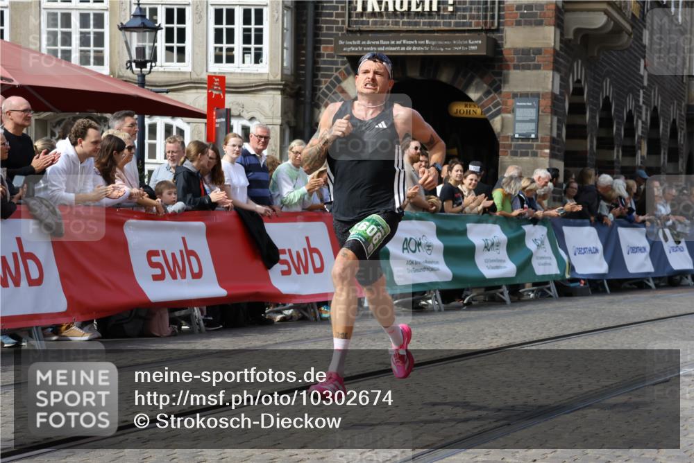 13.09.2026 - 21. swb-Marathon Bremen Strokosch-Dieckow http://msf.ph/oto/10302674 13.09.2026 12:53:34 Ziel 2585, 2670, 7650, 8081, 272, 1089, 1168, 1606, 13212 meine-sportfotos.de
