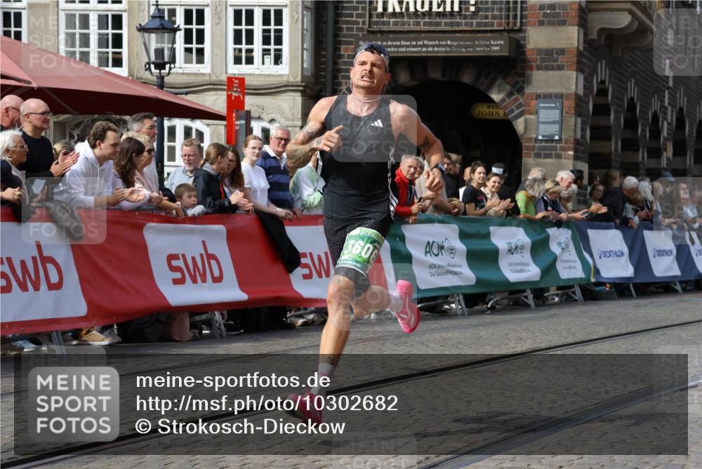 13.09.2026 - 21. swb-Marathon Bremen Strokosch-Dieckow http://msf.ph/oto/10302682 13.09.2026 12:53:34 Ziel 2585, 2670, 7650, 8081, 272, 1089, 1168, 1606, 13212 meine-sportfotos.de