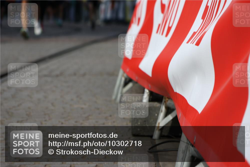 13.09.2026 - 21. swb-Marathon Bremen Strokosch-Dieckow http://msf.ph/oto/10302718 13.09.2026 13:22:38 Ziel 1601, 1645, 2499, 3021, 3855, 4204, 4211, 6621, 7625, 7917, 8447, 8574, 9668, 388, 913, 2040, 2402, 2771, 2806, 3145, 6707, 6737, 6792, 8551, 9090, 9510 meine-sportfotos.de