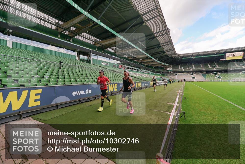 13.09.2026 - 21. swb-Marathon Bremen Michael Burmester http://msf.ph/oto/10302746 13.09.2026 12:37:31 Laufen im Stadion 346, 365, 466, 658, 850, 895, 1090, 1118, 1288, 1385, 1485, 1583, 1604, 1754, 2073, 2141, 2585, 2670, 3617, 7244, 7650, 7768, 8075, 8077, 8081, 8729, 9522, 9617, 250, 272, 299, 525, 919, 1089, 1212, 2072, 5428, 7741 meine-sportfotos.de