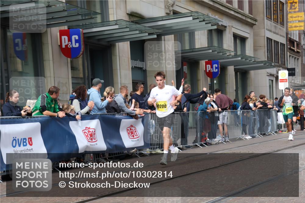 13.09.2026 - 21. swb-Marathon Bremen Strokosch-Dieckow http://msf.ph/oto/10302814 13.09.2026 10:50:55 Ziel 10381, 10471, 10515, 10808, 10825, 10887, 10984, 11339, 11503, 11537, 11625, 11626, 11801, 11973, 12051, 12133, 12303, 12407, 12548, 12552, 10200, 10267, 10537, 10764, 11076, 11087, 11170, 11220, 11753, 11774, 11961, 12004, 12052, 12070, 12179, 12309, 12351, 12407, 12488, 12560, 13544 meine-sportfotos.de