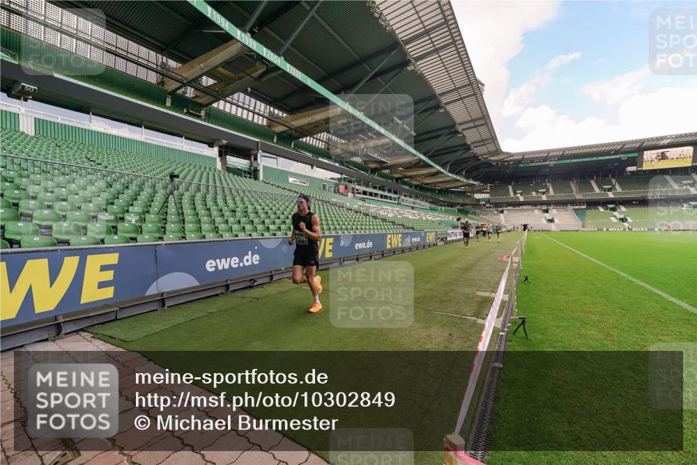 13.09.2026 - 21. swb-Marathon Bremen Michael Burmester http://msf.ph/oto/10302849 13.09.2026 12:39:48 Laufen im Stadion 277, 453, 807, 862, 901, 1136, 1248, 1320, 1323, 1379, 1472, 1508, 1540, 1576, 1587, 1717, 1751, 1758, 1795, 1800, 1852, 1860, 1901, 1911, 1950, 2049, 2099, 3080, 3744, 4381, 5160, 5163, 5912, 6201, 6630, 7118, 7671, 8467, 9630, 10034, 13080, 13224, 365, 850, 1288, 1385, 1485, 1550, 1583, 1875, 1993, 2073, 3617, 4232, 7244, 7692, 7768, 8075, 8729, 13033 meine-sportfotos.de