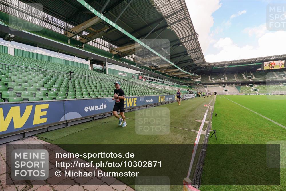 13.09.2026 - 21. swb-Marathon Bremen Michael Burmester http://msf.ph/oto/10302871 13.09.2026 12:40:23 Laufen im Stadion 126, 371, 453, 603, 640, 650, 671, 735, 744, 807, 862, 912, 957, 1136, 1336, 1379, 1381, 1508, 1540, 1571, 1576, 1614, 1717, 1751, 1758, 1795, 1800, 1852, 1860, 1901, 1930, 1950, 2049, 2099, 3744, 4381, 4936, 5912, 6201, 6630, 7118, 7671, 8065, 8467, 9329, 9630, 10034, 13080, 13224, 365, 466, 658, 850, 1090, 1288, 1385, 1485, 1583, 1754, 1993, 2073, 2585, 3617, 7244, 7768, 8075, 8729, 13033 meine-sportfotos.de