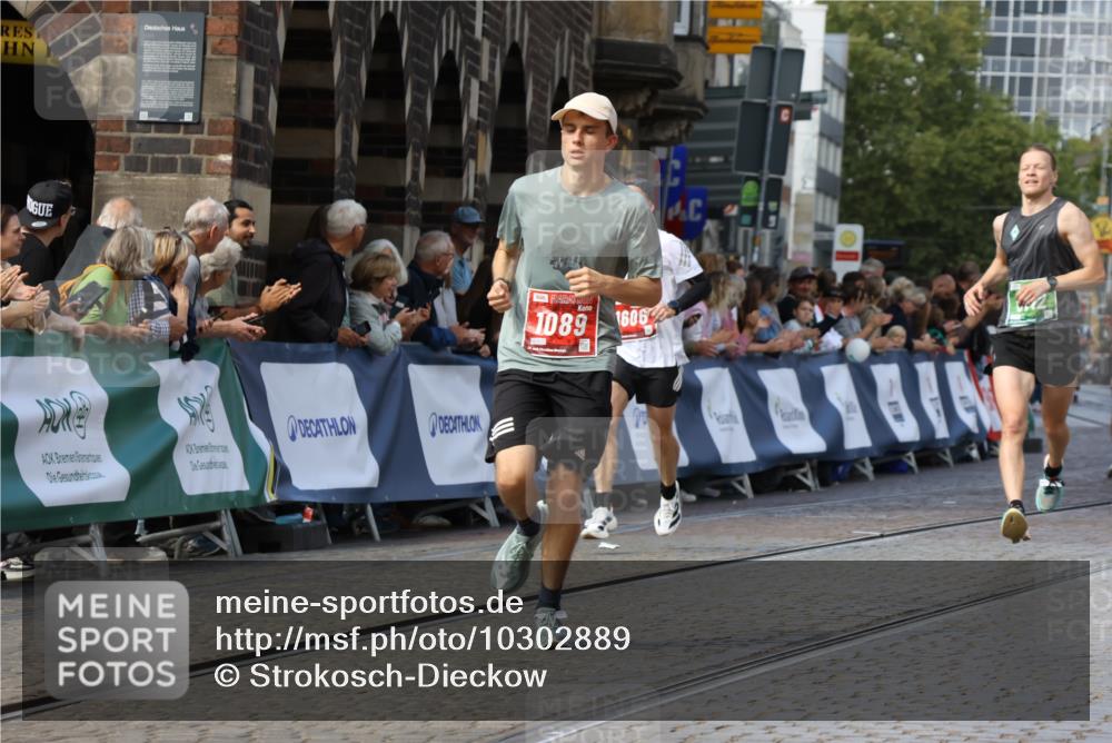 13.09.2026 - 21. swb-Marathon Bremen Strokosch-Dieckow http://msf.ph/oto/10302889 13.09.2026 12:54:02 Ziel 272, 1089, 1168, 1606, 3606, 13212, 1256, 1629, 6112, 9399, 9617 meine-sportfotos.de