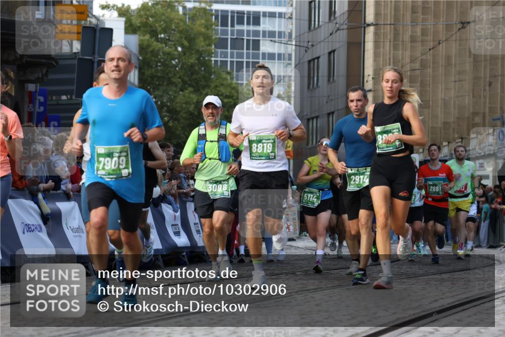13.09.2026 - 21. swb-Marathon Bremen Strokosch-Dieckow http://msf.ph/oto/10302906 13.09.2026 13:22:57 Ziel 388, 913, 1933, 2402, 2481, 2771, 2806, 3855, 4483, 4697, 6707, 6891, 7586, 8547, 8551, 8694, 9090, 9510, 1809, 1900, 1935, 2367, 2827, 2914, 2961, 3098, 3233, 3374, 3729, 3920, 5114, 7909, 8231, 8304, 8671, 8672, 8732, 8787, 8819, 8820, 9921 meine-sportfotos.de