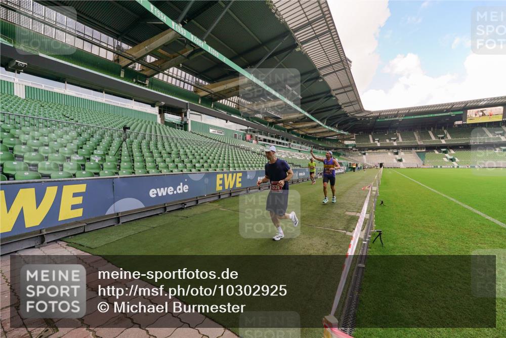 13.09.2026 - 21. swb-Marathon Bremen Michael Burmester http://msf.ph/oto/10302925 13.09.2026 12:40:58 Laufen im Stadion 126, 371, 453, 603, 640, 650, 671, 735, 744, 862, 912, 957, 1136, 1336, 1379, 1381, 1411, 1508, 1540, 1571, 1614, 1797, 1822, 1852, 1860, 1901, 1930, 1950, 2986, 3624, 4381, 4399, 4795, 4936, 6198, 6201, 6264, 6630, 7118, 7671, 8065, 9065, 9329, 9630, 10034, 13080, 13224, 346, 466, 658, 895, 1090, 1118, 1385, 1485, 1583, 1604, 1754, 2073, 2141, 2352, 2585, 2670, 3080, 3606, 3617, 6112, 7244, 7650, 7768, 8729 meine-sportfotos.de