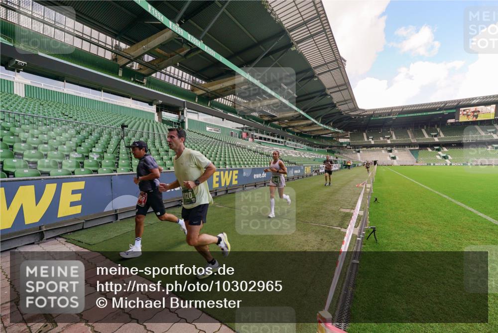 13.09.2026 - 21. swb-Marathon Bremen Michael Burmester http://msf.ph/oto/10302965 13.09.2026 12:41:53 Laufen im Stadion 126, 371, 439, 603, 640, 650, 671, 735, 744, 912, 957, 1009, 1136, 1336, 1381, 1411, 1571, 1614, 1619, 1667, 1712, 1797, 1822, 1850, 1860, 1862, 1930, 2094, 2207, 2986, 3368, 3624, 4399, 4795, 4847, 4936, 5672, 5828, 6198, 6201, 6264, 6929, 6991, 7141, 8065, 8311, 8383, 8394, 9065, 9120, 9329, 13224, 277, 346, 466, 658, 895, 901, 1090, 1118, 1248, 1320, 1323, 1472, 1576, 1587, 1604, 1717, 1751, 1754, 1911, 2141, 2352, 2585, 2670, 3080, 3606, 5160, 5163, 5912, 6112, 7650 meine-sportfotos.de
