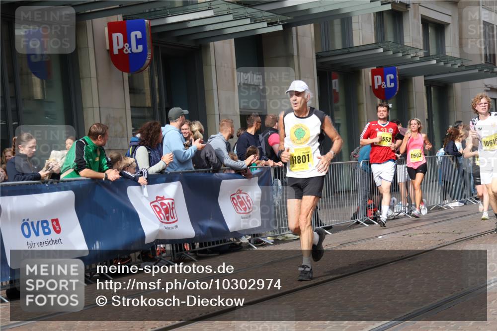 13.09.2026 - 21. swb-Marathon Bremen Strokosch-Dieckow http://msf.ph/oto/10302974 13.09.2026 10:51:04 Ziel 10334, 10381, 10471, 10515, 10544, 10763, 10808, 10825, 10862, 10887, 10984, 11145, 11503, 11537, 11787, 11801, 11973, 12051, 12133, 12424, 12548, 12552, 13631, 10200, 10267, 10537, 11076, 11087, 11170, 11339, 11537, 11625, 11626, 11753, 11961, 12004, 12070, 12179, 12303, 12351, 12407, 12560 meine-sportfotos.de