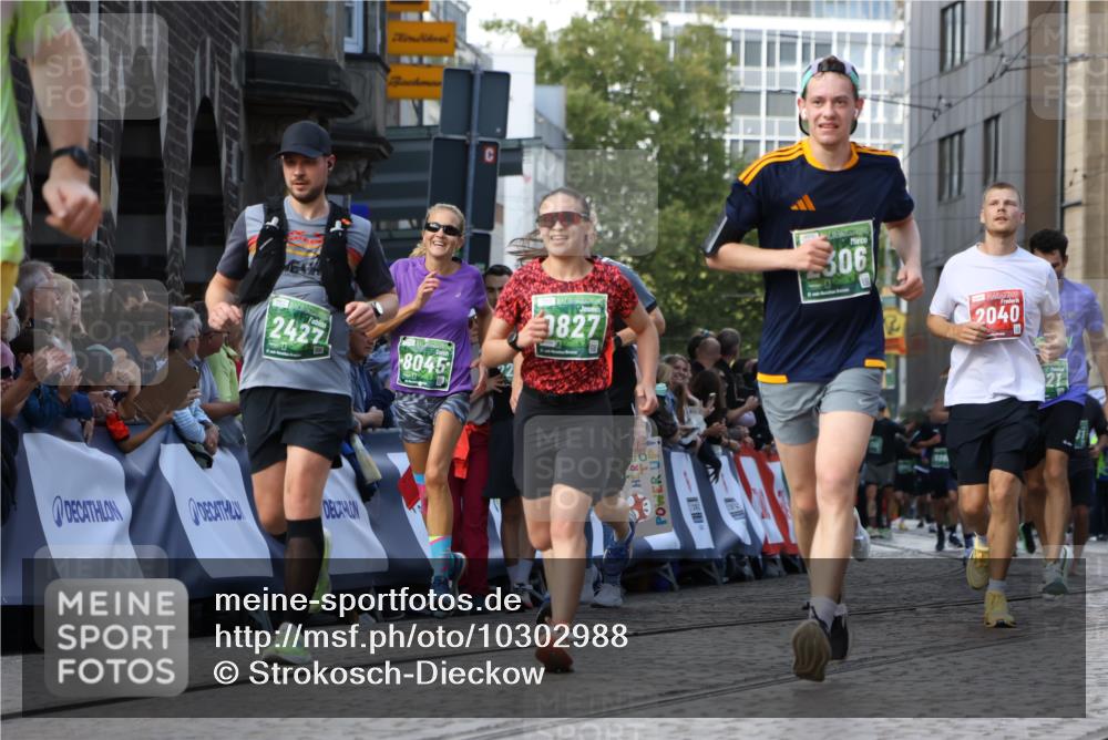 13.09.2026 - 21. swb-Marathon Bremen Strokosch-Dieckow http://msf.ph/oto/10302988 13.09.2026 13:23:11 Ziel 913, 1963, 2040, 2771, 2806, 3145, 3560, 6707, 6737, 6792, 7909, 8377, 8551, 8646, 8671, 8672, 9090, 9510, 2306, 2427, 2899, 3531, 3861, 5820, 5821, 6923, 8045, 8863, 9436, 9827, 10127 meine-sportfotos.de