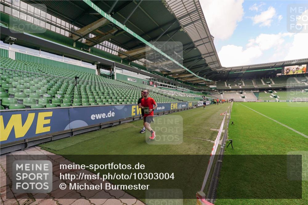 13.09.2026 - 21. swb-Marathon Bremen Michael Burmester http://msf.ph/oto/10303004 13.09.2026 12:42:20 Laufen im Stadion 439, 650, 749, 957, 1009, 1223, 1224, 1336, 1381, 1411, 1562, 1614, 1619, 1667, 1712, 1745, 1797, 1822, 1850, 1862, 1879, 2094, 2207, 2651, 2986, 3251, 3368, 3584, 3624, 4096, 4399, 4795, 4847, 4936, 5316, 5663, 5672, 5828, 6198, 6264, 6929, 6991, 7141, 8065, 8311, 8383, 8394, 8749, 8994, 9065, 9120, 9533, 277, 346, 807, 895, 901, 1118, 1248, 1320, 1323, 1472, 1576, 1587, 1604, 1717, 1751, 1911, 2141, 2352, 2670, 3080, 3606, 5160, 5163, 5912, 6112, 7650 meine-sportfotos.de