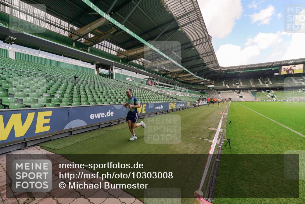 13.09.2026 - 21. swb-Marathon Bremen Michael Burmester http://msf.ph/oto/10303008 13.09.2026 12:42:24 Laufen im Stadion 439, 749, 957, 1009, 1223, 1224, 1411, 1562, 1614, 1619, 1667, 1712, 1745, 1797, 1822, 1850, 1862, 1879, 2094, 2207, 2651, 2683, 2986, 3251, 3368, 3584, 3624, 4096, 4399, 4795, 4847, 5316, 5663, 5672, 5828, 6198, 6264, 6929, 6991, 7141, 8065, 8311, 8383, 8394, 8749, 8994, 9065, 9120, 9200, 9533, 277, 346, 807, 895, 901, 1118, 1248, 1320, 1323, 1472, 1576, 1587, 1604, 1717, 1751, 1911, 2141, 2352, 2670, 3080, 3606, 5160, 5163, 5912, 6112, 7650 meine-sportfotos.de