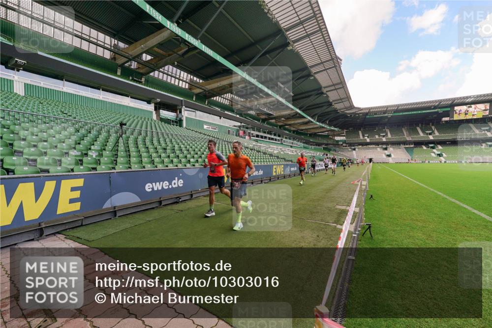 13.09.2026 - 21. swb-Marathon Bremen Michael Burmester http://msf.ph/oto/10303016 13.09.2026 12:42:32 Laufen im Stadion 439, 749, 1009, 1223, 1224, 1411, 1562, 1619, 1667, 1712, 1745, 1797, 1822, 1850, 1862, 1879, 1921, 2094, 2207, 2651, 2683, 2986, 3251, 3368, 3584, 3624, 3688, 4096, 4399, 4795, 4847, 5316, 5663, 5672, 5828, 6198, 6264, 6359, 6929, 6991, 7141, 8065, 8311, 8383, 8394, 8689, 8749, 8994, 9065, 9120, 9200, 9533, 277, 346, 807, 895, 901, 1118, 1248, 1320, 1323, 1472, 1576, 1587, 1604, 1717, 1751, 1911, 2141, 2352, 2670, 3080, 3606, 5160, 5163, 5912, 6112, 7650 meine-sportfotos.de