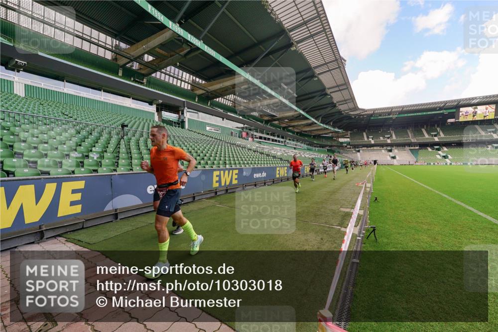 13.09.2026 - 21. swb-Marathon Bremen Michael Burmester http://msf.ph/oto/10303018 13.09.2026 12:42:33 Laufen im Stadion 439, 749, 1009, 1223, 1224, 1411, 1562, 1619, 1667, 1712, 1745, 1797, 1822, 1850, 1862, 1879, 1921, 2094, 2207, 2651, 2683, 2986, 3251, 3368, 3584, 3624, 3688, 4096, 4399, 4795, 4847, 5316, 5663, 5672, 5828, 6198, 6264, 6359, 6929, 6991, 7141, 8065, 8311, 8383, 8394, 8689, 8749, 8994, 9065, 9120, 9200, 9533, 277, 346, 807, 895, 901, 1118, 1248, 1320, 1323, 1472, 1576, 1587, 1604, 1717, 1751, 1911, 2141, 2352, 2670, 3080, 3606, 5160, 5163, 5912, 6112, 7650 meine-sportfotos.de