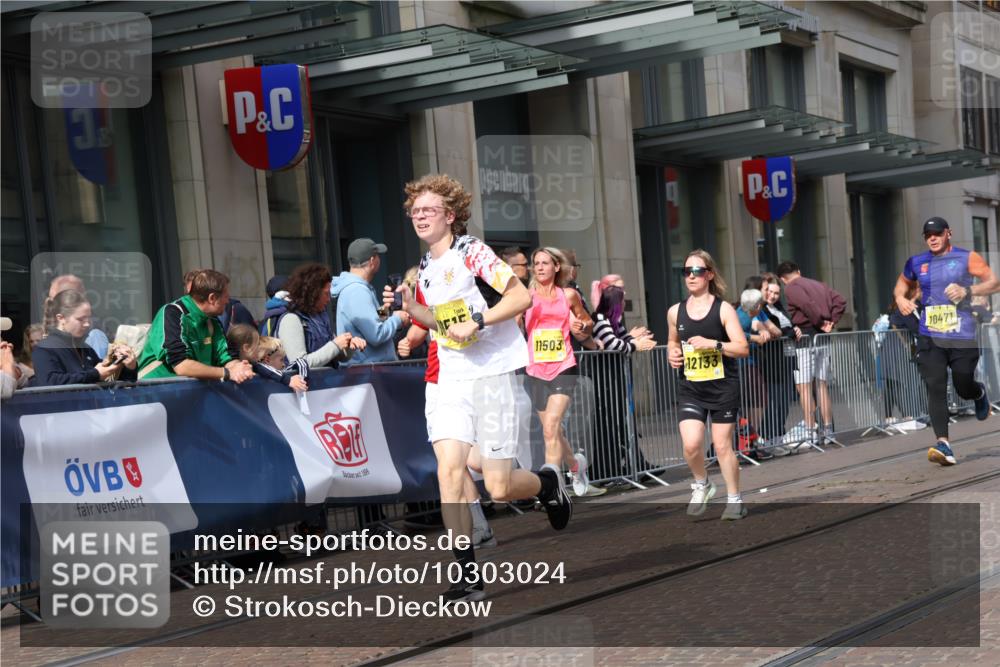 13.09.2026 - 21. swb-Marathon Bremen Strokosch-Dieckow http://msf.ph/oto/10303024 13.09.2026 10:51:06 Ziel 10334, 10381, 10471, 10515, 10544, 10763, 10825, 10862, 10887, 10984, 11145, 11503, 11787, 11801, 11973, 12051, 12133, 12424, 12548, 12552, 13631, 10200, 10537, 10808, 11076, 11087, 11170, 11339, 11537, 11625, 11626, 11961, 12004, 12070, 12179, 12303, 12351, 12407, 12560 meine-sportfotos.de