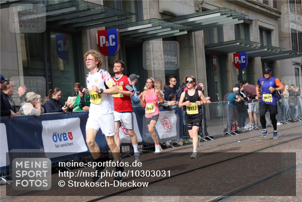 13.09.2026 - 21. swb-Marathon Bremen Strokosch-Dieckow http://msf.ph/oto/10303031 13.09.2026 10:51:06 Ziel 10334, 10381, 10471, 10515, 10544, 10763, 10825, 10862, 10887, 10984, 11145, 11503, 11787, 11801, 11973, 12051, 12133, 12424, 12548, 12552, 13631, 10200, 10537, 10808, 11076, 11087, 11170, 11339, 11537, 11625, 11626, 11961, 12004, 12070, 12179, 12303, 12351, 12407, 12560 meine-sportfotos.de