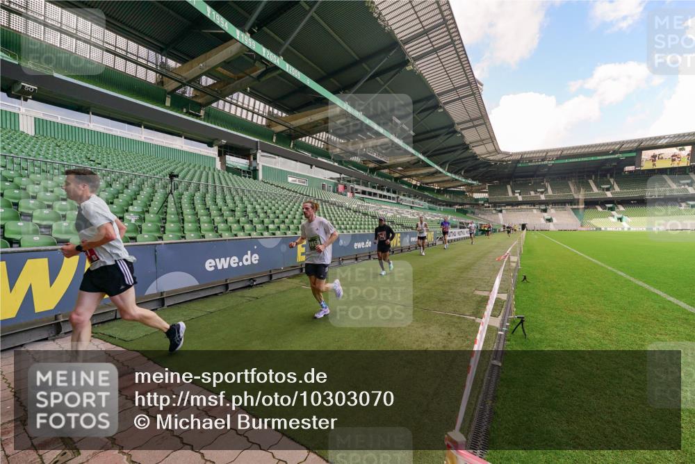 13.09.2026 - 21. swb-Marathon Bremen Michael Burmester http://msf.ph/oto/10303070 13.09.2026 12:42:52 Laufen im Stadion 439, 749, 819, 1009, 1223, 1224, 1411, 1562, 1619, 1667, 1712, 1745, 1822, 1850, 1862, 1879, 1921, 2094, 2207, 2651, 2683, 3251, 3368, 3500, 3584, 3624, 3688, 4096, 4847, 5199, 5316, 5663, 5672, 5828, 6198, 6264, 6359, 6579, 6929, 6991, 7141, 7841, 7950, 8311, 8383, 8394, 8689, 8749, 8850, 8994, 9120, 9153, 9200, 9233, 9533, 9849, 277, 453, 807, 901, 1248, 1320, 1323, 1472, 1576, 1587, 1717, 1751, 1911, 2352, 3080, 3606, 5160, 5163, 5912, 6112 meine-sportfotos.de