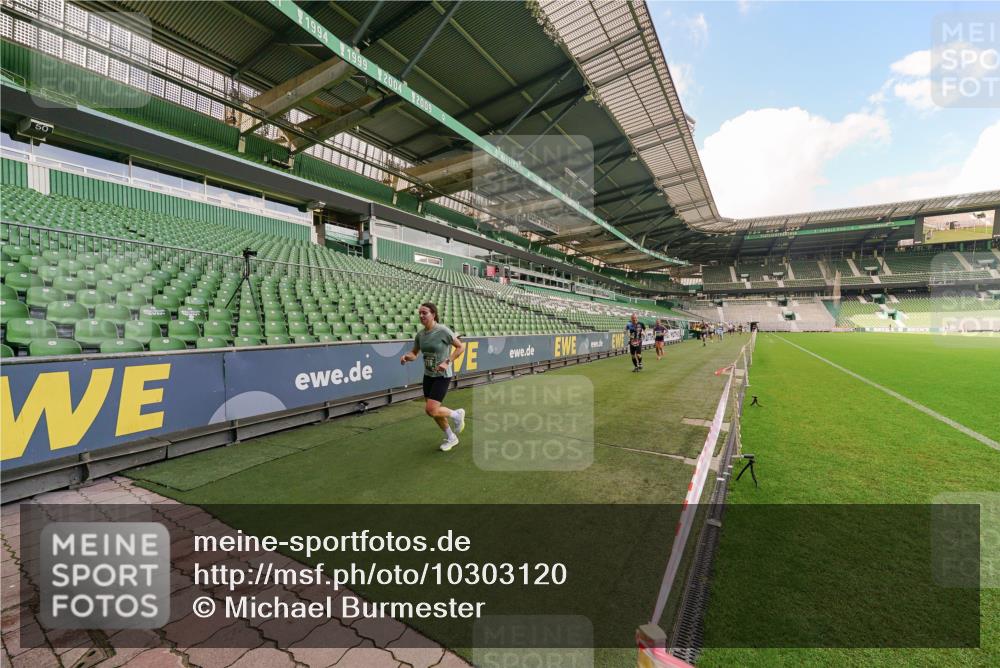 13.09.2026 - 21. swb-Marathon Bremen Michael Burmester http://msf.ph/oto/10303120 13.09.2026 12:43:45 Laufen im Stadion 439, 493, 623, 678, 681, 749, 819, 969, 1009, 1223, 1224, 1335, 1372, 1498, 1562, 1619, 1696, 1712, 1745, 1770, 1879, 1921, 2098, 2207, 2651, 2683, 3251, 3500, 3584, 3688, 4096, 4118, 4328, 4739, 4847, 4904, 5143, 5199, 5316, 5369, 5601, 5663, 5776, 5828, 6359, 6579, 6973, 7015, 7170, 7841, 7950, 8028, 8311, 8689, 8749, 8850, 8994, 9120, 9137, 9153, 9200, 9233, 9533, 9849, 13063, 13237, 126, 371, 453, 603, 640, 650, 671, 735, 744, 807, 862, 912, 957, 1136, 1336 meine-sportfotos.de