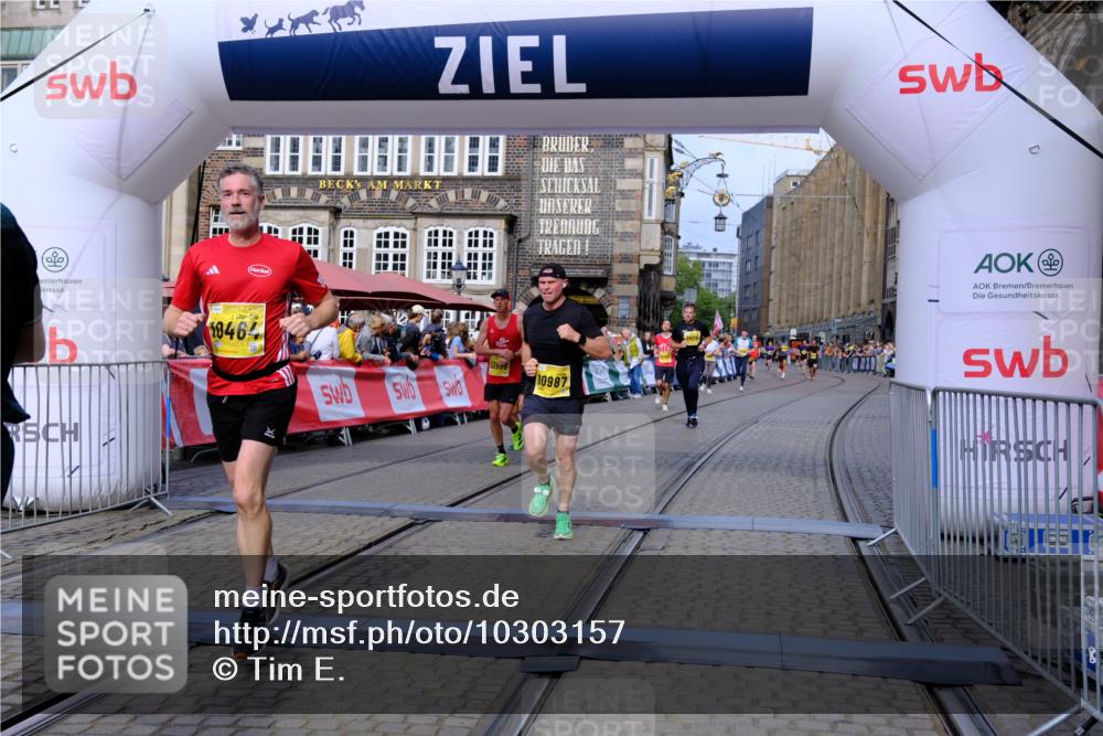 13.09.2026 - 21. swb-Marathon Bremen Tim E. http://msf.ph/oto/10303157 13.09.2026 10:46:00 Ziel 10464, 10541, 10583, 10987, 11015, 11063, 11279, 11559, 11762, 11845, 12033, 12069, 12087, 12290, 12355, 13532, 13595, 13628 meine-sportfotos.de