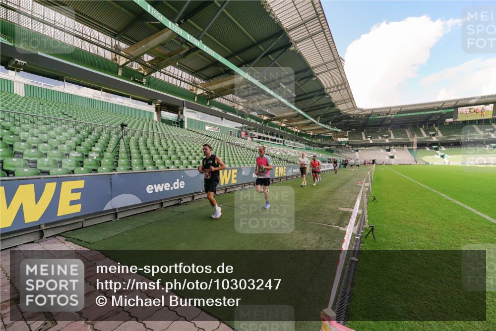 13.09.2026 - 21. swb-Marathon Bremen Michael Burmester http://msf.ph/oto/10303247 13.09.2026 12:45:28 Laufen im Stadion 195, 280, 339, 474, 493, 508, 567, 678, 681, 697, 715, 788, 1017, 1034, 1181, 1241, 1264, 1277, 1301, 1335, 1498, 1696, 1863, 1937, 1975, 2020, 2084, 2098, 2297, 2889, 3092, 3271, 3609, 4110, 4118, 4157, 4328, 5092, 5719, 5996, 6918, 6973, 7015, 7206, 7265, 7336, 7478, 7715, 8028, 8054, 8096, 8319, 8325, 8331, 8670, 8701, 8756, 8936, 9070, 9129, 9137, 9273, 9306, 9495, 9583, 9642, 13063, 13168, 13237, 371, 439, 650, 744, 957, 1336, 1411, 1667, 1822, 1850 meine-sportfotos.de