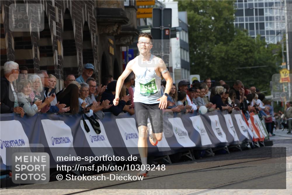 13.09.2026 - 21. swb-Marathon Bremen Strokosch-Dieckow http://msf.ph/oto/10303248 13.09.2026 12:55:12 Ziel 13085, 3744 meine-sportfotos.de
