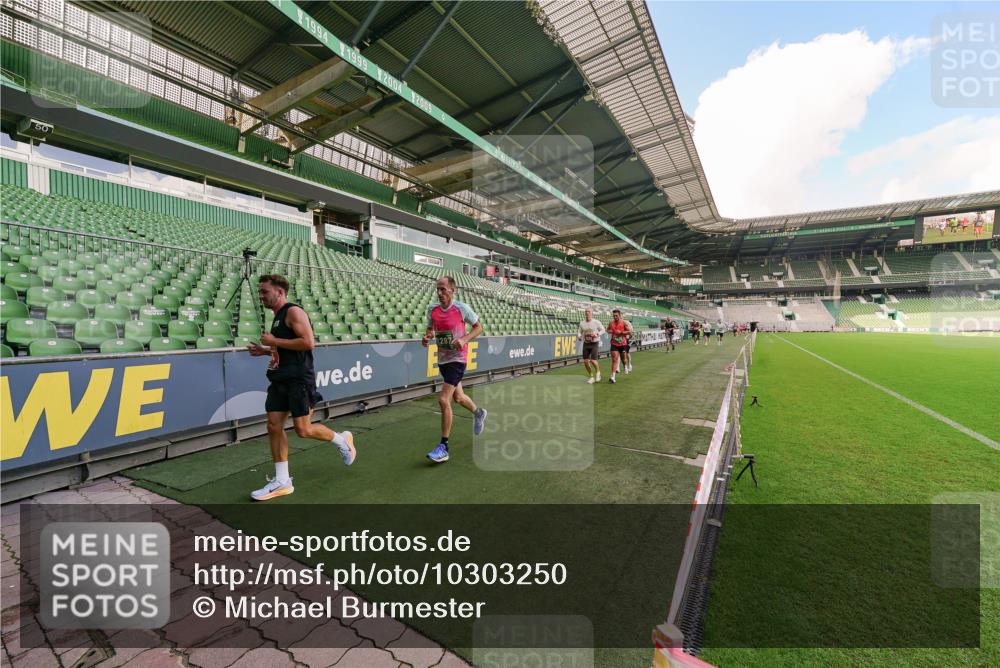 13.09.2026 - 21. swb-Marathon Bremen Michael Burmester http://msf.ph/oto/10303250 13.09.2026 12:45:29 Laufen im Stadion 195, 280, 339, 474, 493, 508, 567, 678, 681, 697, 715, 788, 1017, 1034, 1181, 1241, 1264, 1277, 1301, 1335, 1498, 1696, 1863, 1937, 1975, 2020, 2084, 2098, 2297, 2889, 3092, 3271, 3609, 4110, 4118, 4157, 4328, 5092, 5719, 5996, 6918, 6973, 7015, 7206, 7265, 7336, 7478, 7715, 8028, 8054, 8096, 8319, 8325, 8331, 8670, 8701, 8756, 8936, 9070, 9129, 9137, 9273, 9306, 9495, 9583, 9642, 13063, 13168, 13237, 371, 439, 650, 957, 1336, 1411, 1667, 1822, 1850 meine-sportfotos.de