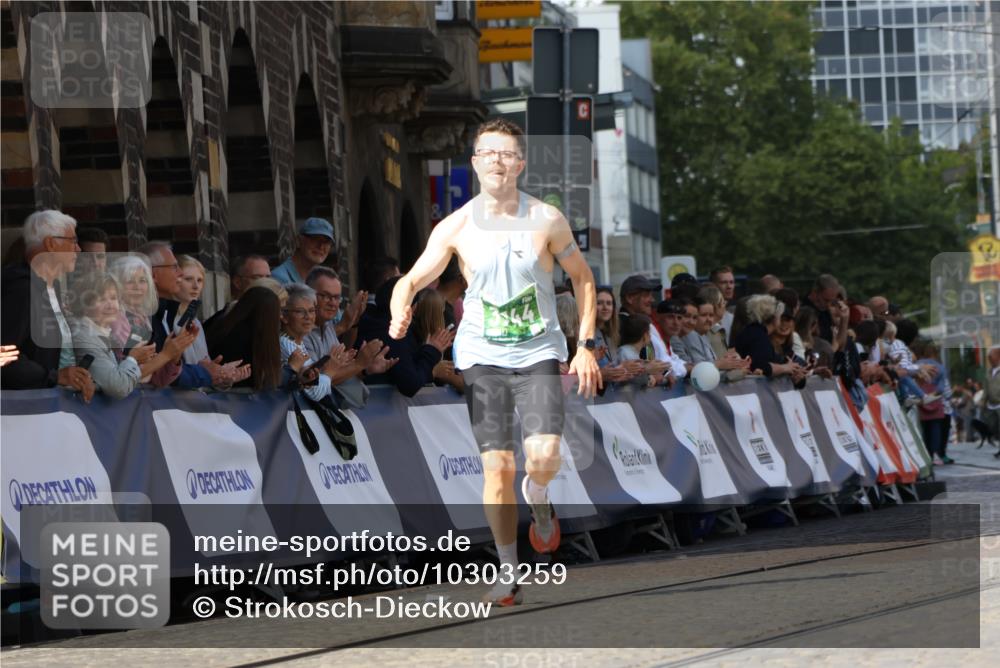 13.09.2026 - 21. swb-Marathon Bremen Strokosch-Dieckow http://msf.ph/oto/10303259 13.09.2026 12:55:12 Ziel 13085, 3744 meine-sportfotos.de