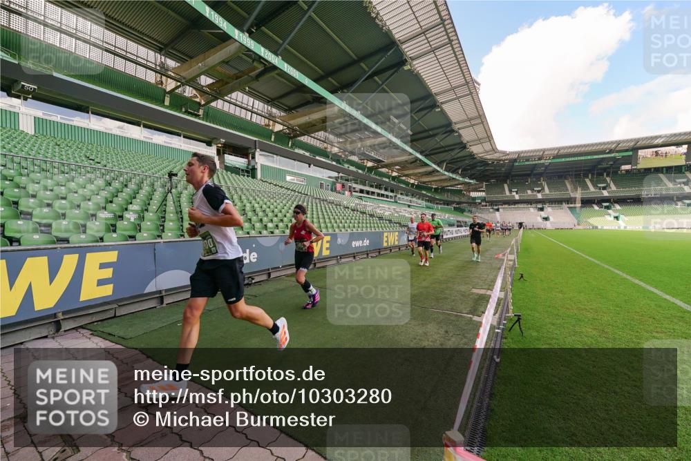 13.09.2026 - 21. swb-Marathon Bremen Michael Burmester http://msf.ph/oto/10303280 13.09.2026 12:45:49 Laufen im Stadion 195, 280, 339, 474, 493, 508, 538, 567, 604, 697, 715, 788, 1017, 1034, 1181, 1241, 1264, 1277, 1301, 1335, 1696, 1863, 1937, 1975, 2020, 2084, 2087, 2297, 2809, 2889, 3092, 3271, 3609, 4110, 4118, 4157, 4328, 5024, 5092, 5238, 5283, 5674, 5719, 5996, 6918, 7206, 7265, 7336, 7478, 7715, 8054, 8096, 8319, 8325, 8331, 8670, 8701, 8756, 8936, 9070, 9129, 9273, 9306, 9495, 9583, 9642, 13034, 13168, 439, 1411, 1667, 1822, 1850 meine-sportfotos.de