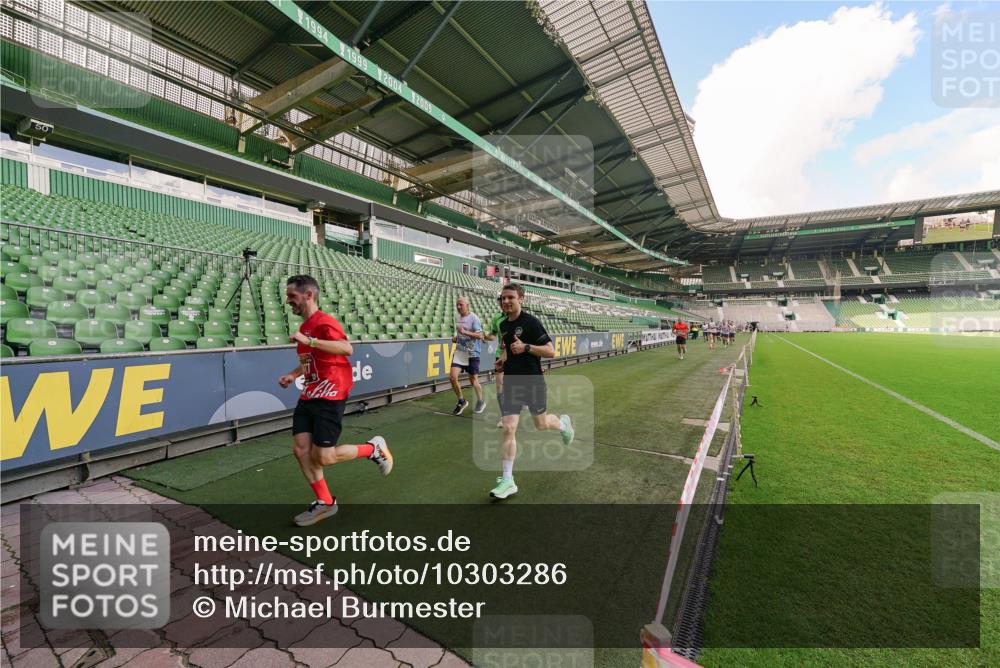13.09.2026 - 21. swb-Marathon Bremen Michael Burmester http://msf.ph/oto/10303286 13.09.2026 12:45:51 Laufen im Stadion 195, 280, 339, 474, 493, 508, 538, 567, 604, 697, 715, 788, 1017, 1034, 1181, 1241, 1264, 1277, 1301, 1335, 1696, 1863, 1937, 1975, 2020, 2084, 2087, 2297, 2809, 2889, 3092, 3271, 3609, 4110, 4157, 4328, 5024, 5092, 5238, 5283, 5674, 5719, 5996, 6918, 7206, 7265, 7336, 7478, 7715, 8054, 8096, 8319, 8325, 8331, 8670, 8701, 8756, 8936, 9070, 9129, 9273, 9306, 9495, 9544, 9583, 9642, 13034, 13168, 439, 1411, 1667, 1822, 1850 meine-sportfotos.de