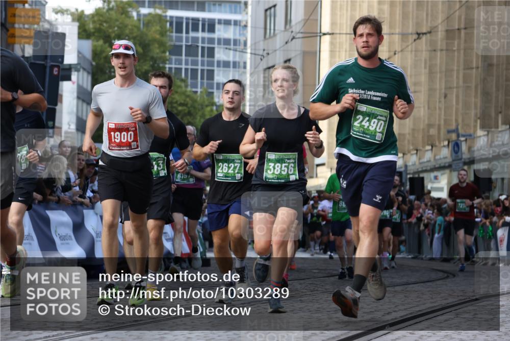 13.09.2026 - 21. swb-Marathon Bremen Strokosch-Dieckow http://msf.ph/oto/10303289 13.09.2026 13:23:32 Ziel 1809, 1900, 1935, 2306, 2367, 2427, 2827, 2899, 2914, 2961, 3098, 3233, 3374, 3729, 3920, 5114, 5820, 5821, 8045, 8231, 8304, 8732, 8787, 8819, 8820, 9436, 9827, 9921, 10127, 135, 2485, 2490, 2560, 2627, 3138, 3642, 3856, 4601, 5011, 5116, 5231, 5908, 6157, 6648, 6843, 7216, 8095, 8290, 8560 meine-sportfotos.de