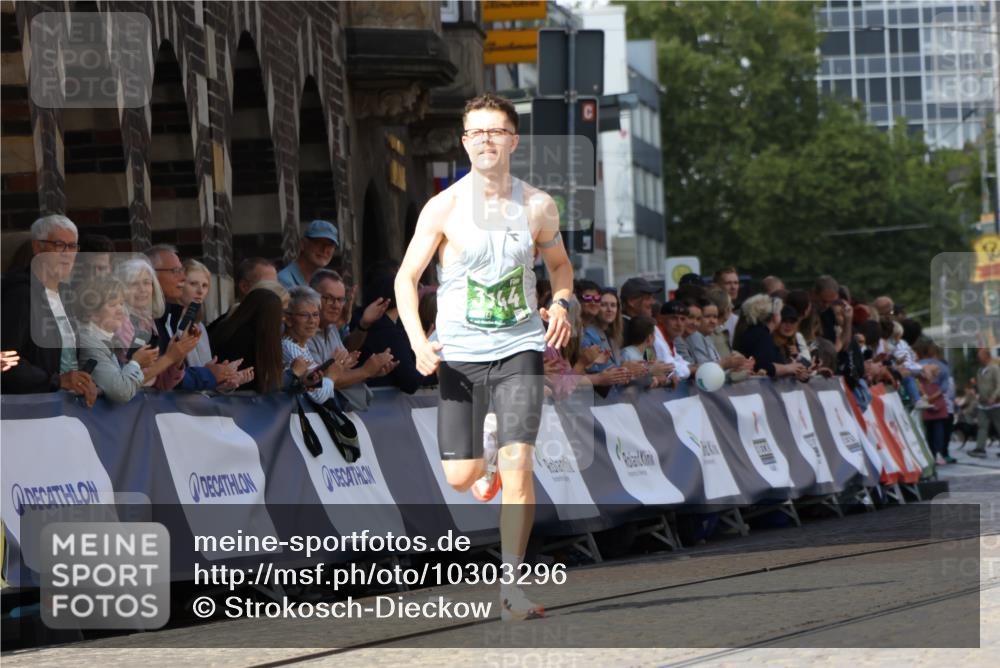 13.09.2026 - 21. swb-Marathon Bremen Strokosch-Dieckow http://msf.ph/oto/10303296 13.09.2026 12:55:13 Ziel 13085, 3744 meine-sportfotos.de