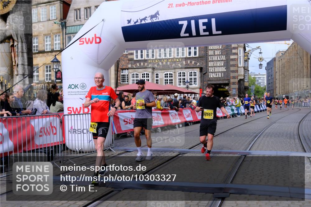 13.09.2026 - 21. swb-Marathon Bremen Tim E. http://msf.ph/oto/10303327 13.09.2026 10:46:13 Ziel 10436, 11015, 11279, 11762, 11956, 12033, 12069, 12556, 12557, 13529, 13595, 13612 meine-sportfotos.de