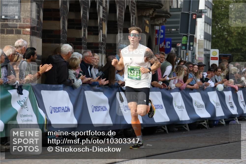 13.09.2026 - 21. swb-Marathon Bremen Strokosch-Dieckow http://msf.ph/oto/10303347 13.09.2026 12:55:31 Ziel 3744, 1724, 4381, 9630 meine-sportfotos.de