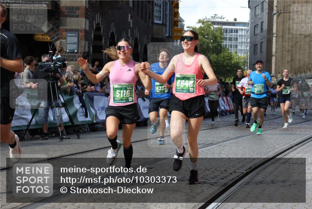 13.09.2026 - 21. swb-Marathon Bremen Strokosch-Dieckow http://msf.ph/oto/10303373 13.09.2026 13:23:47 Ziel 135, 672, 2371, 2409, 2490, 2627, 2899, 3078, 3138, 3173, 3531, 3856, 3861, 3939, 5820, 5821, 6843, 6848, 6923, 8560, 8863, 9088, 9196, 9436, 10127, 342, 2210, 2288, 2517, 3044, 4671, 5104, 5146, 5397, 5623, 6332, 6772, 7094, 7105, 7357, 7475, 7761, 8051, 8052, 10059, 10115, 13007, 13197 meine-sportfotos.de