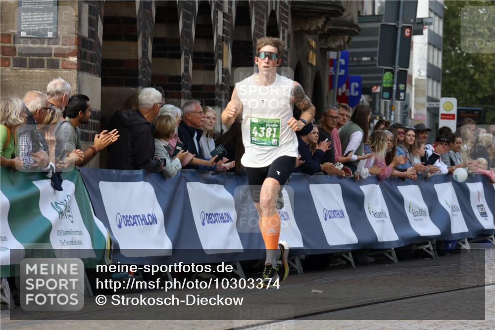 13.09.2026 - 21. swb-Marathon Bremen Strokosch-Dieckow http://msf.ph/oto/10303374 13.09.2026 12:55:32 Ziel 3744, 1724, 4381, 9630 meine-sportfotos.de