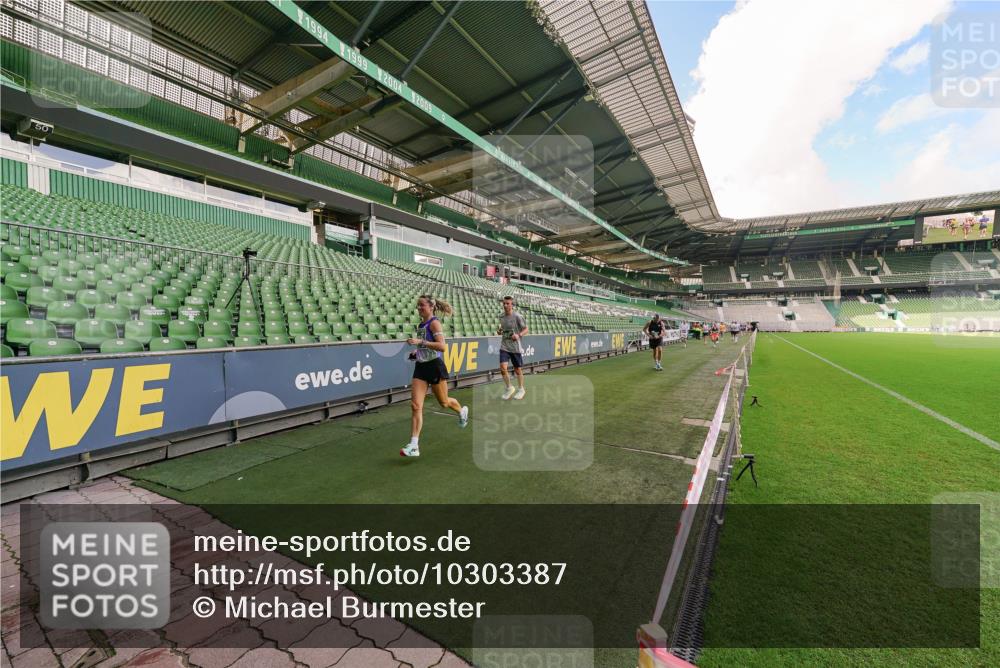 13.09.2026 - 21. swb-Marathon Bremen Michael Burmester http://msf.ph/oto/10303387 13.09.2026 12:46:48 Laufen im Stadion 195, 474, 538, 567, 604, 621, 697, 788, 868, 1017, 1034, 1181, 1241, 1277, 1554, 1863, 2021, 2084, 2087, 2266, 2297, 2538, 2646, 2809, 2889, 3118, 3196, 3284, 3297, 3424, 3520, 4025, 4110, 4157, 4236, 4239, 4614, 4729, 4777, 4808, 4992, 5024, 5238, 5283, 5674, 5719, 5725, 5976, 6053, 6686, 6784, 6815, 6918, 7102, 7336, 7814, 7871, 8060, 8319, 8325, 8331, 8334, 8670, 8701, 8756, 8936, 8983, 9061, 9070, 9273, 9495, 9544, 9689, 9813, 9918, 13034, 439 meine-sportfotos.de