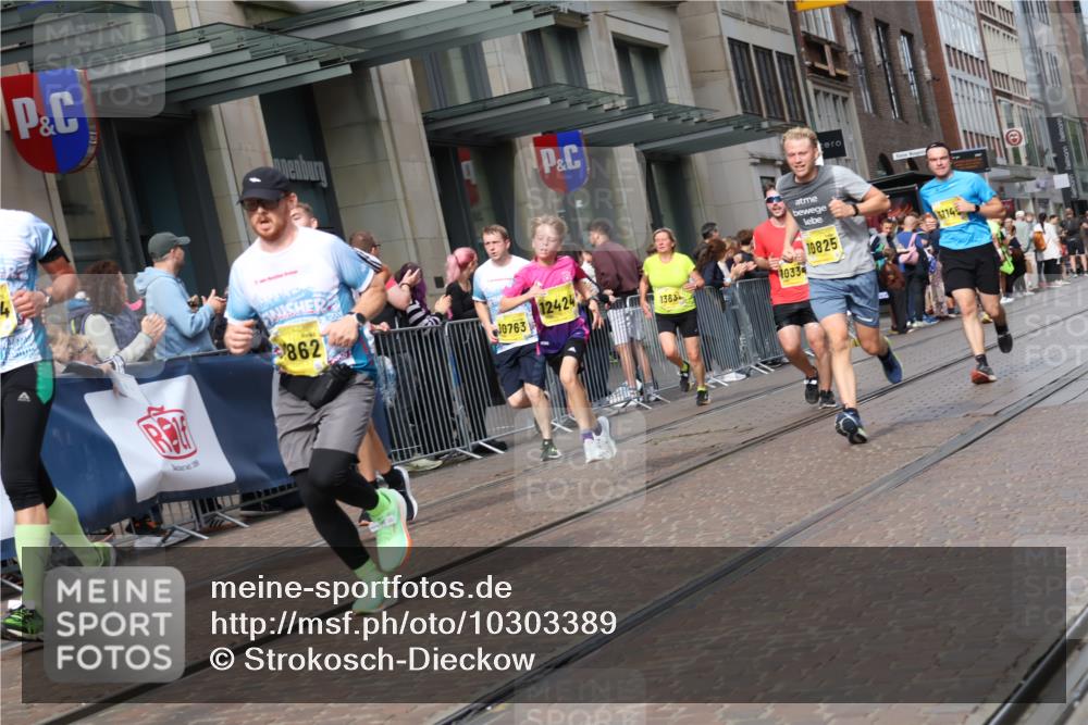 13.09.2026 - 21. swb-Marathon Bremen Strokosch-Dieckow http://msf.ph/oto/10303389 13.09.2026 10:51:22 Ziel 10162, 10183, 10281, 10334, 10348, 10467, 10544, 10641, 10763, 11145, 11273, 11542, 11685, 11733, 11777, 11787, 12329, 12424, 13631, 10381, 10471, 10515, 10544, 10808, 10825, 10862, 10887, 10984, 11339, 11503, 11537, 11801, 11973, 12051, 12133, 12548, 12552 meine-sportfotos.de