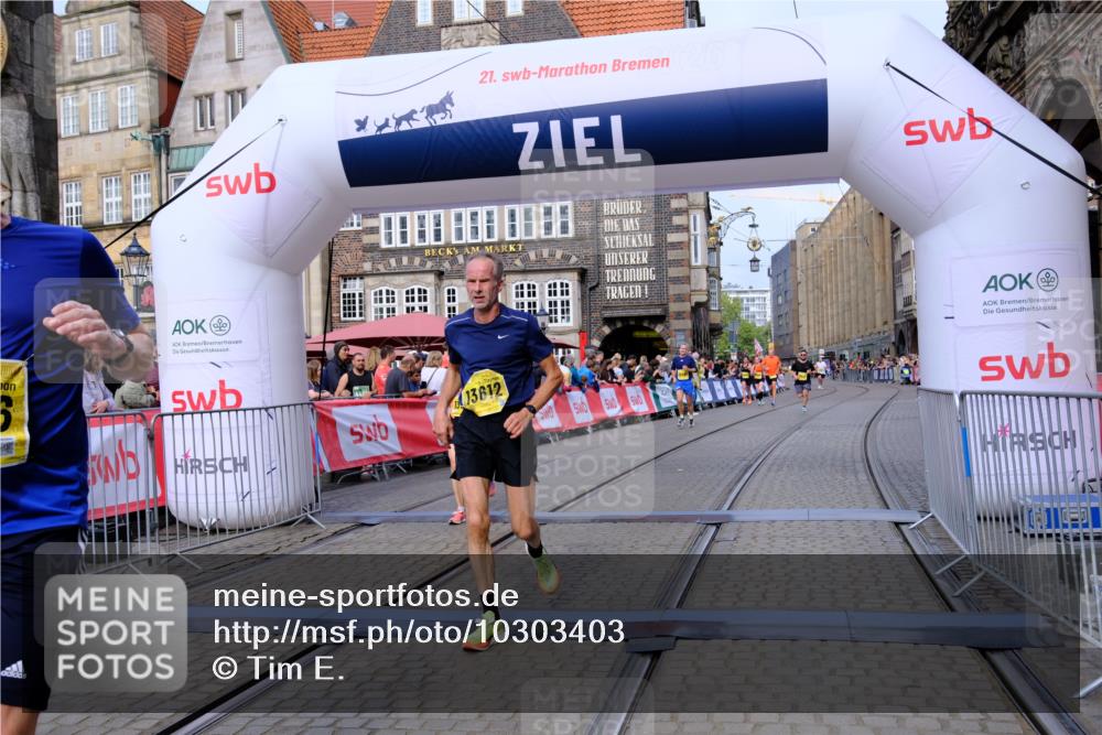 13.09.2026 - 21. swb-Marathon Bremen Tim E. http://msf.ph/oto/10303403 13.09.2026 10:46:20 Ziel 10436, 10447, 10992, 11925, 11956, 12069, 12556, 12557, 13529, 13609, 13612, 13640 meine-sportfotos.de