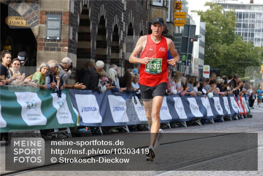 13.09.2026 - 21. swb-Marathon Bremen Strokosch-Dieckow http://msf.ph/oto/10303419 13.09.2026 12:55:35 Ziel 3744, 1724, 2072, 5163, 9630, 10034 meine-sportfotos.de