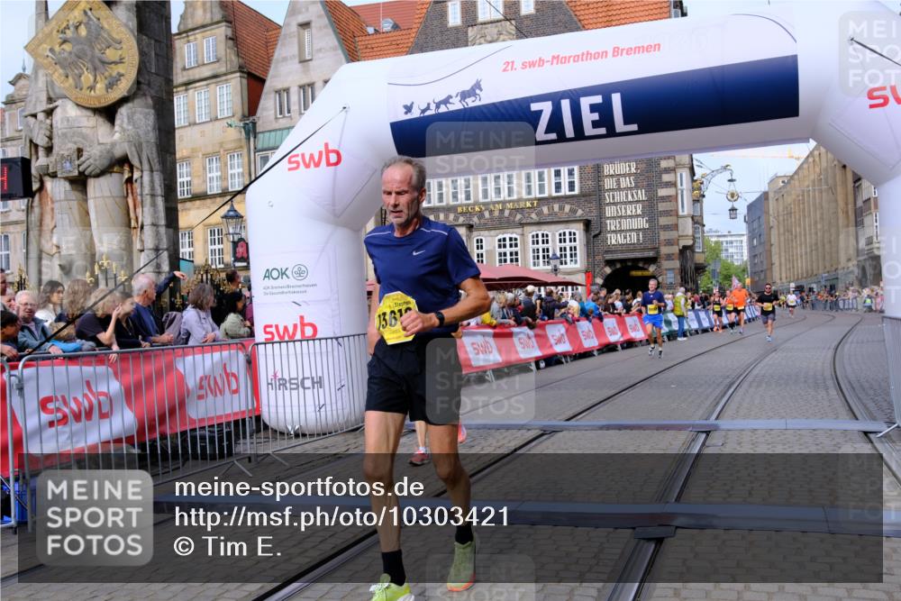 13.09.2026 - 21. swb-Marathon Bremen Tim E. http://msf.ph/oto/10303421 13.09.2026 10:46:20 Ziel 10436, 10447, 10992, 11925, 11956, 12069, 12556, 12557, 13529, 13609, 13612, 13640 meine-sportfotos.de