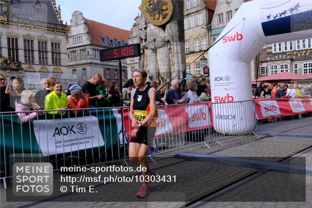 13.09.2026 - 21. swb-Marathon Bremen Tim E. http://msf.ph/oto/10303431 13.09.2026 10:46:23 Ziel 10436, 10447, 10992, 11925, 11956, 12556, 12557, 13529, 13609, 13612, 13640 meine-sportfotos.de