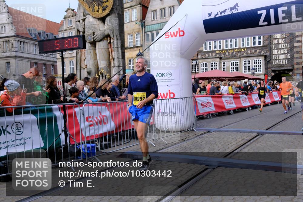 13.09.2026 - 21. swb-Marathon Bremen Tim E. http://msf.ph/oto/10303442 13.09.2026 10:46:25 Ziel 10447, 10992, 11706, 11925, 11956, 12556, 12557, 13529, 13609, 13612, 13640 meine-sportfotos.de
