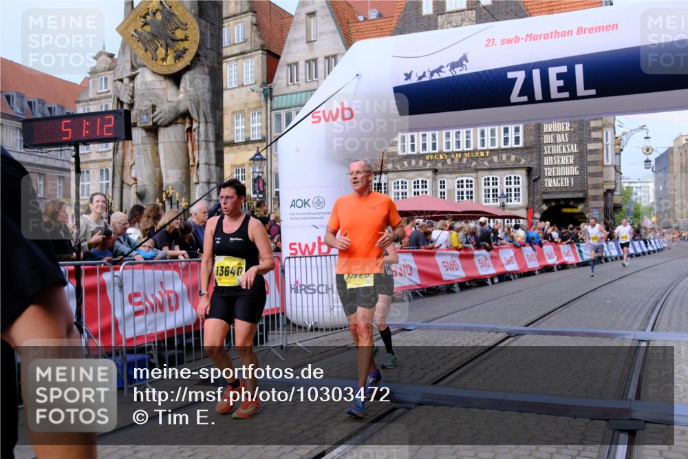 13.09.2026 - 21. swb-Marathon Bremen Tim E. http://msf.ph/oto/10303472 13.09.2026 10:46:29 Ziel 10447, 10992, 11706, 11925, 11926, 11956, 13529, 13609, 13612, 13640 meine-sportfotos.de