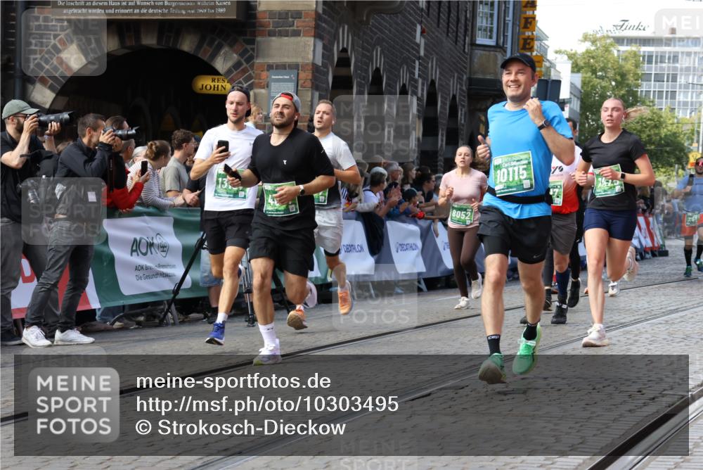 13.09.2026 - 21. swb-Marathon Bremen Strokosch-Dieckow http://msf.ph/oto/10303495 13.09.2026 13:23:49 Ziel 135, 672, 2371, 2409, 2490, 2627, 2899, 3078, 3138, 3173, 3531, 3856, 3861, 3939, 5820, 5821, 5908, 6843, 6848, 6923, 8560, 8863, 9088, 9196, 9436, 342, 2210, 2370, 2517, 2967, 3044, 4671, 5104, 5146, 5397, 5623, 6772, 7094, 7105, 7357, 7475, 7761, 8051, 8052, 8179, 10059, 10115, 13007, 13197 meine-sportfotos.de