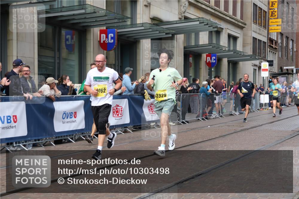 13.09.2026 - 21. swb-Marathon Bremen Strokosch-Dieckow http://msf.ph/oto/10303498 13.09.2026 10:51:37 Ziel 10162, 10183, 10218, 10281, 10348, 10467, 10588, 10641, 11273, 11277, 11285, 11376, 11487, 11542, 11555, 11685, 11733, 11777, 11784, 11869, 11877, 11962, 12349, 10334, 10348, 10381, 10544, 10763, 10825, 10862, 10887, 10984, 11145, 11787, 12051, 12329, 12424, 12548, 13631 meine-sportfotos.de