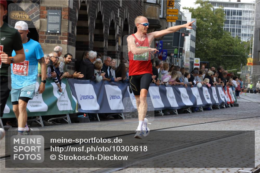 13.09.2026 - 21. swb-Marathon Bremen Strokosch-Dieckow http://msf.ph/oto/10303618 13.09.2026 12:56:07 Ziel 1583, 1724, 2072, 5163, 9630, 10034, 13080, 250, 6630 meine-sportfotos.de