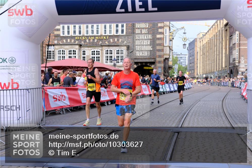 13.09.2026 - 21. swb-Marathon Bremen Tim E. http://msf.ph/oto/10303627 13.09.2026 10:46:50 Ziel 10228, 10590, 10897, 11110, 11155, 11287, 11356, 12035, 13511 meine-sportfotos.de