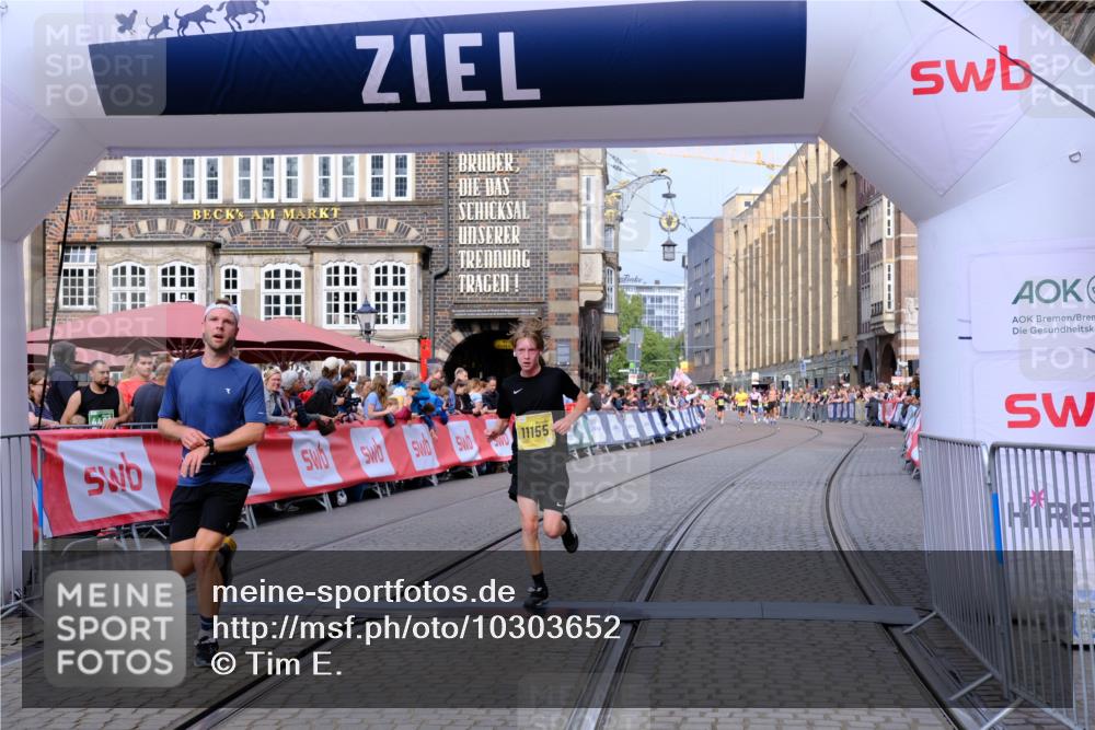 13.09.2026 - 21. swb-Marathon Bremen Tim E. http://msf.ph/oto/10303652 13.09.2026 10:46:53 Ziel 10590, 10897, 11110, 11155, 11287, 11356, 12035, 13511 meine-sportfotos.de